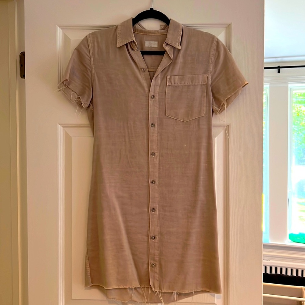 MOTHER Khaki the frenchie fray hem button front shirt dress